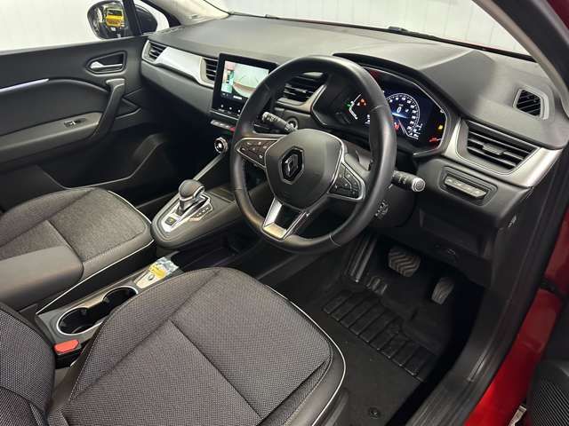 Renault CAPTUR 2021-09 24325-1