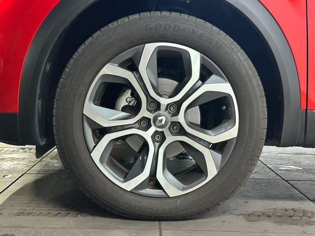 Renault CAPTUR 2021-09 24325-9