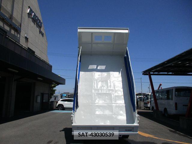 Hino RANGER 2017-05 200445-3