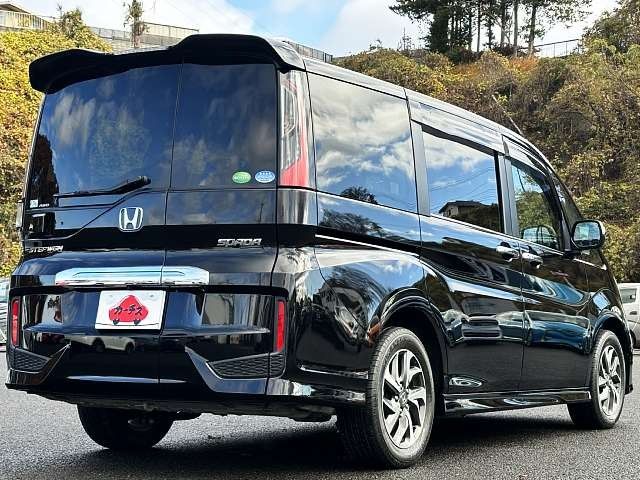 Honda e 2016-01 21492-2