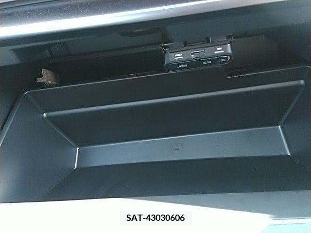 Subaru LEVORG 2021-09 377648-25