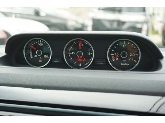 VolksWagen THE BEETLE 2014-10 181836-5