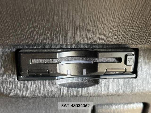 Toyota PRIUS 2013-11 322150-4