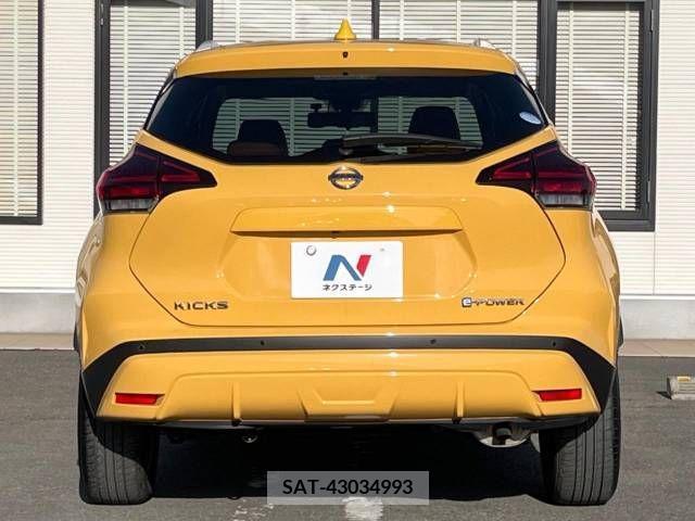 Nissan KICKS 2022-07 210959-15