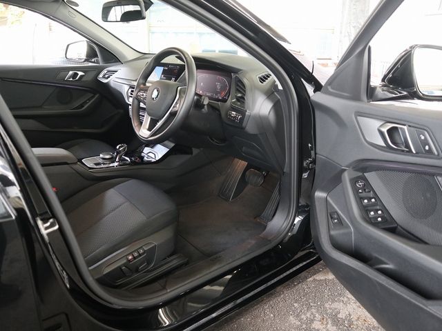 Bmw 1 SERIES 2021-08 182284-18