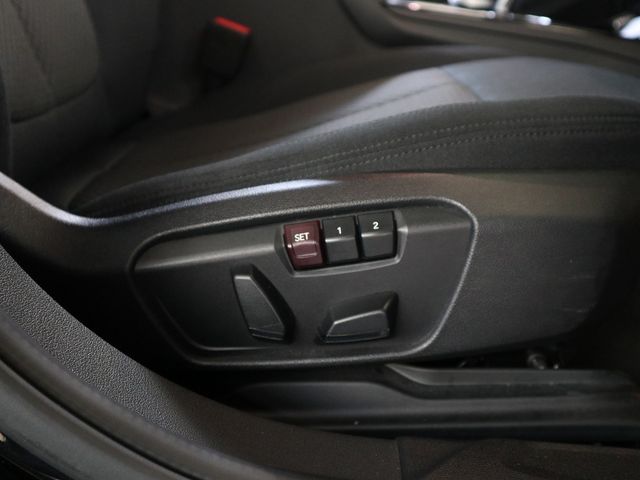 Bmw 1 SERIES 2021-08 182284-17
