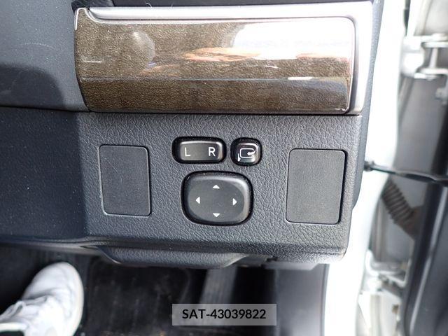 Toyota MARK X 2013-10 216638-9
