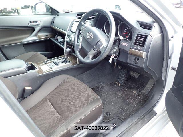 Toyota MARK X 2013-10 216638-1