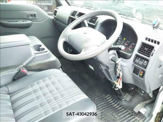 Mazda BONGO VAN 2019-09 294313-6