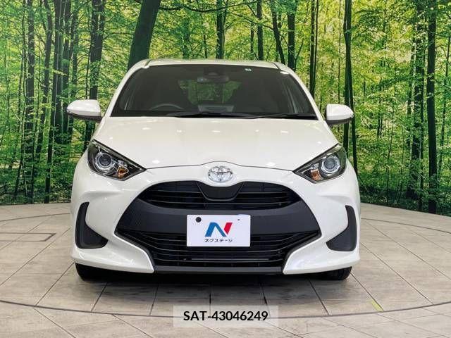 Toyota YARIS 2022-08 395378-14