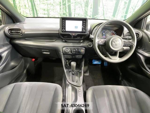 Toyota YARIS 2022-08 395378-1