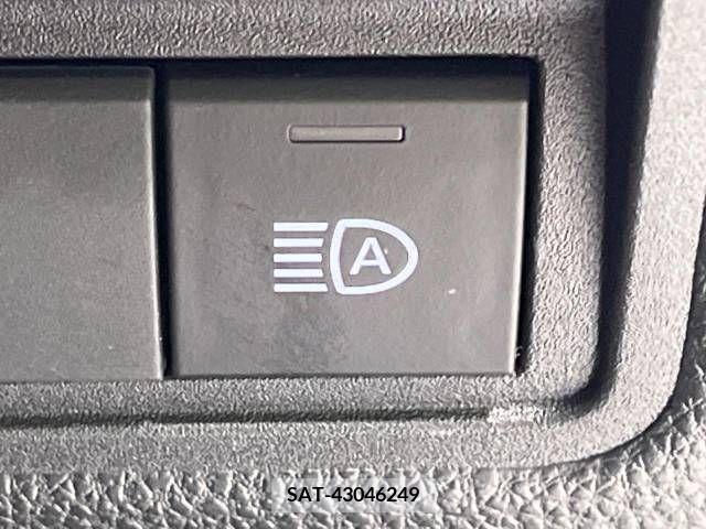 Toyota YARIS 2022-08 395378-5