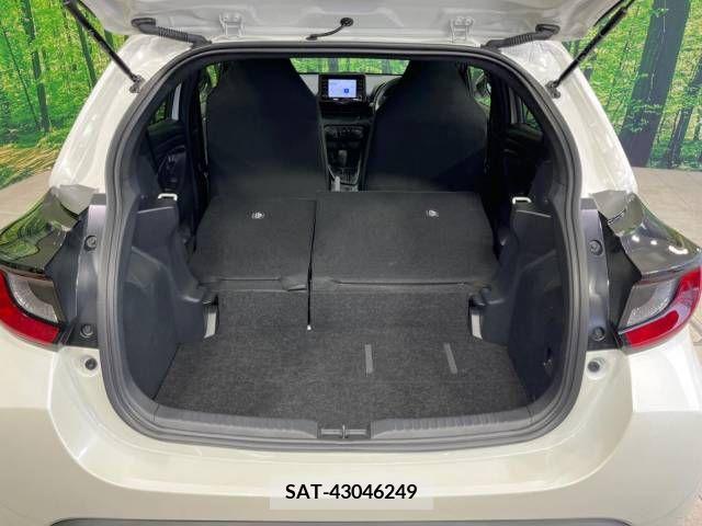 Toyota YARIS 2022-08 395378-10