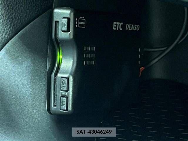 Toyota YARIS 2022-08 395378-4
