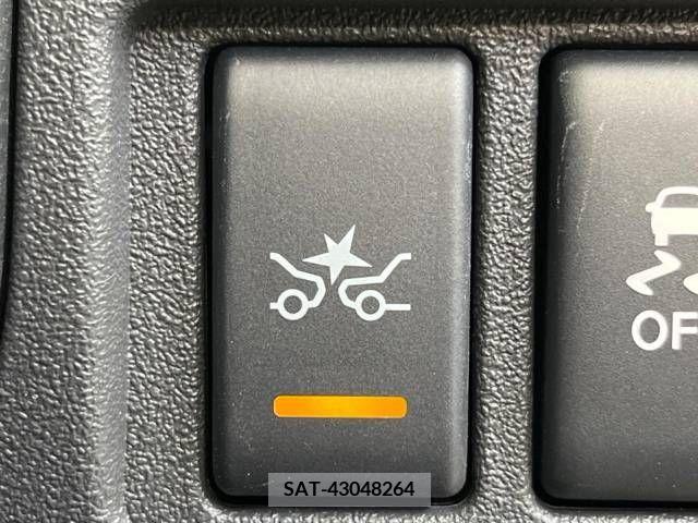 Nissan MARCH 2022-02 377959-2