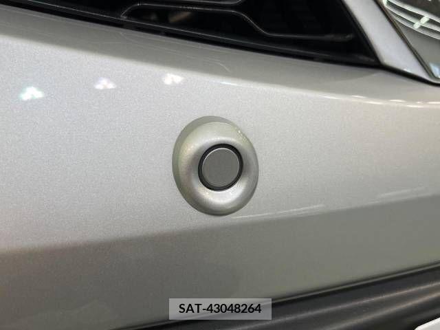 Nissan MARCH 2022-02 377959-7