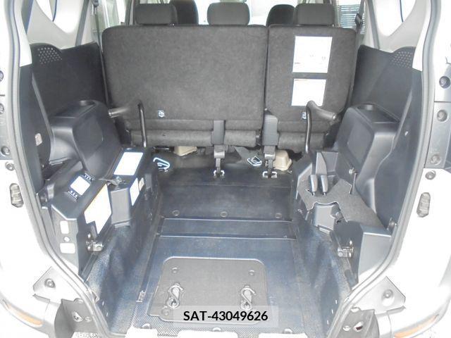 Toyota SIENTA 2019-02 330167-21