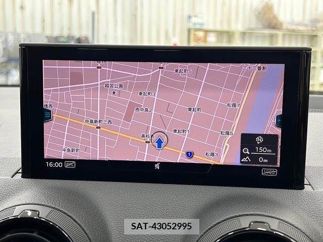 Audi Q2 2017-06 318029-2
