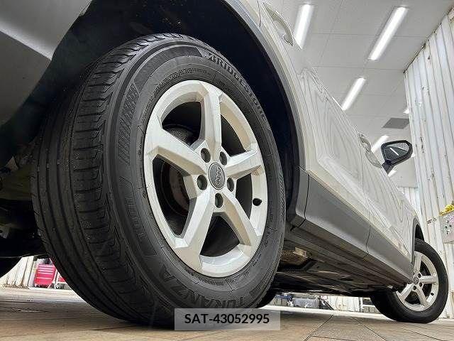 Audi Q2 2017-06 318029-18