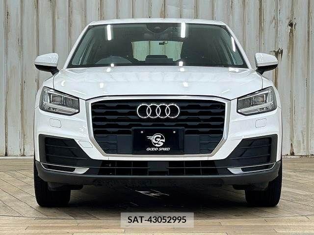 Audi Q2 2017-06 318029-11
