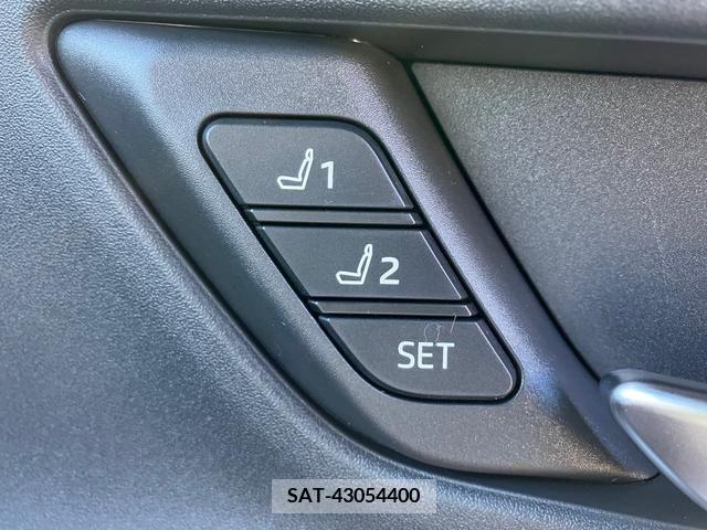 Toyota PRIUS 2023-10 202467-28