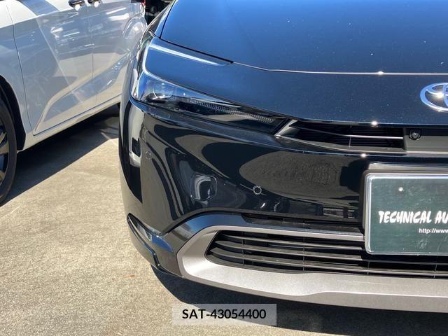 Toyota PRIUS 2023-10 202467-1
