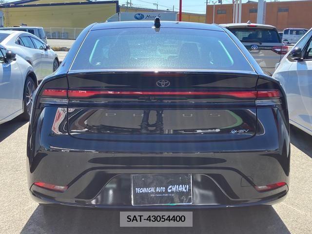 Toyota PRIUS 2023-10 202467-4
