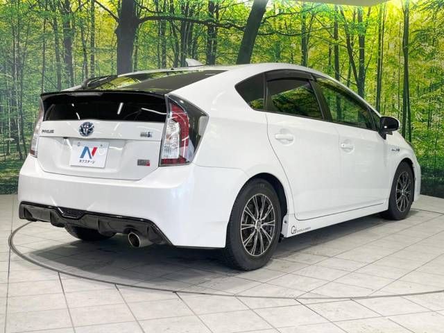 Toyota PRIUS 2013-01 189212-17