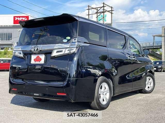 Toyota VELLFIRE 2019-01 369788-2