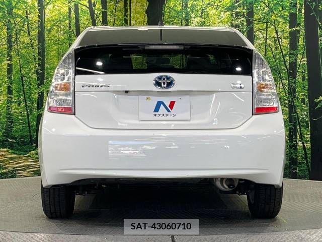 Toyota PRIUS 2011-06 351560-14