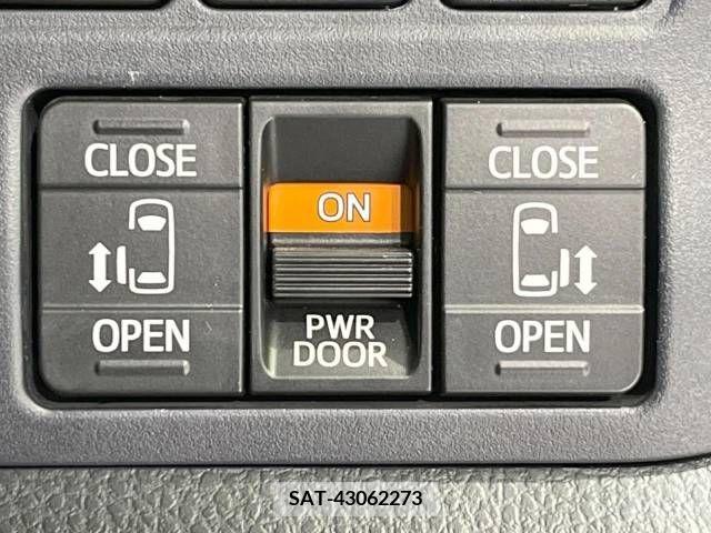 Toyota VOXY 2016-12 221680-6