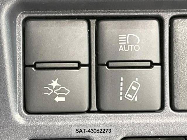 Toyota VOXY 2016-12 221680-7