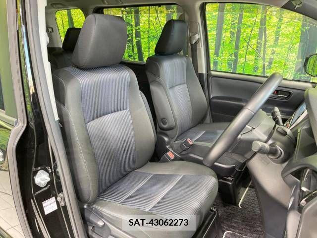 Toyota VOXY 2016-12 221680-8