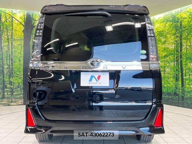 Toyota VOXY 2016-12 221680-16
