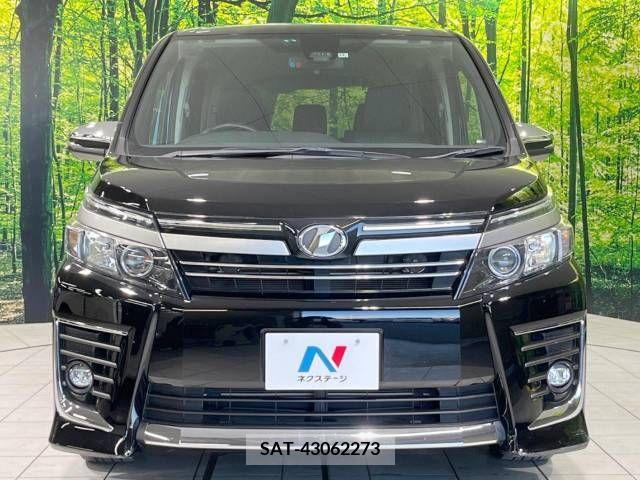 Toyota VOXY 2016-12 221680-15