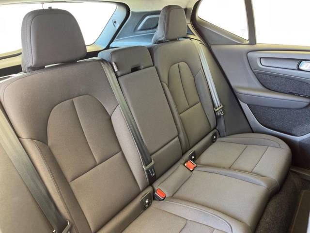 Volvo XC40 2021-06 182597-11
