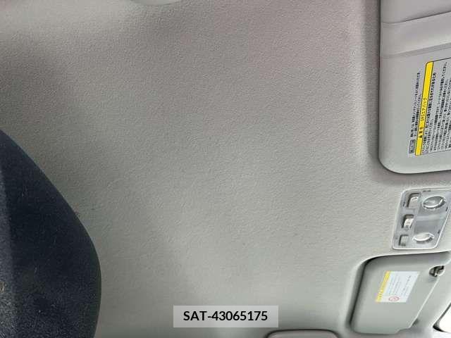Toyota AQUA 2013-01 218698-11