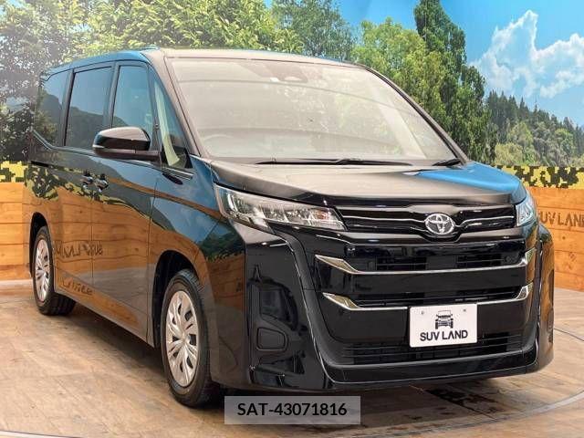 Toyota NOAH 2023-04 207704-16