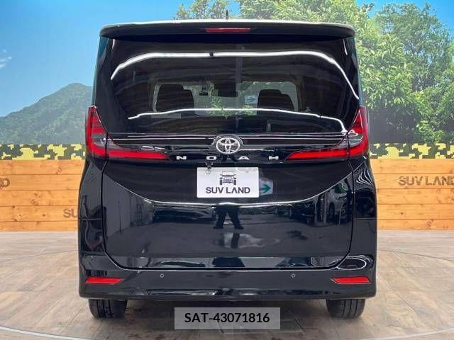 Toyota NOAH 2023-04 207704-15