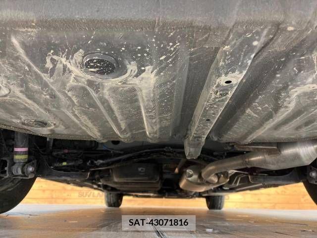 Toyota NOAH 2023-04 207704-19
