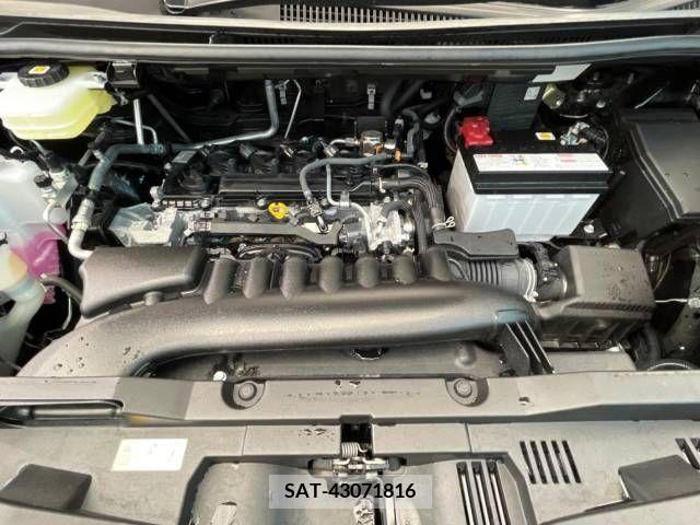 Toyota NOAH 2023-04 207704-18