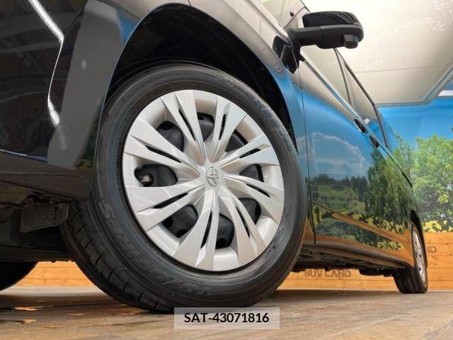 Toyota NOAH 2023-04 207704-13
