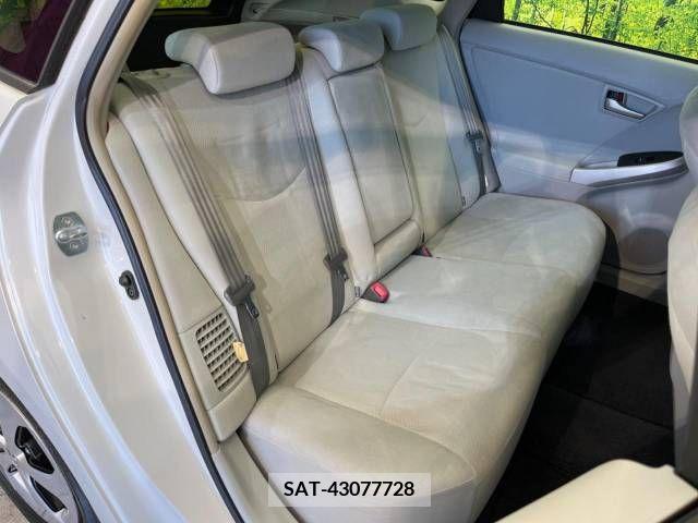 Toyota PRIUS 2012-04 247679-7