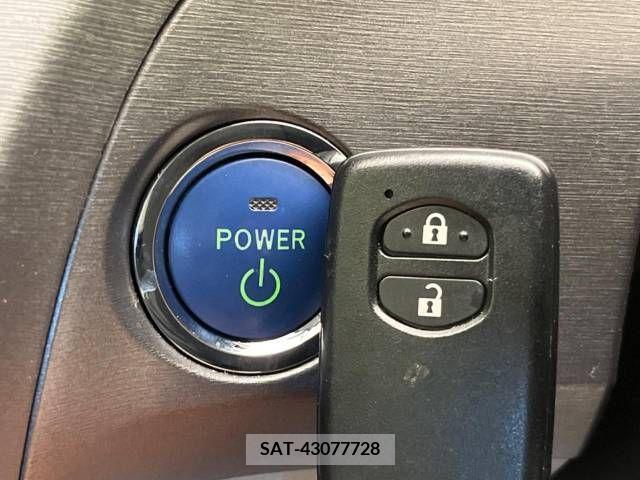 Toyota PRIUS 2012-04 247679-5