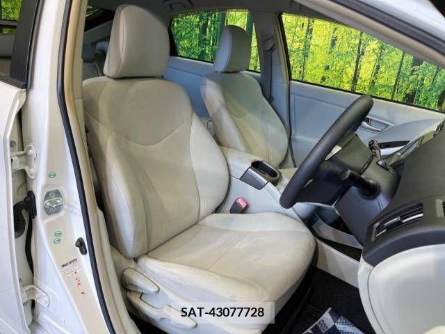 Toyota PRIUS 2012-04 247679-6