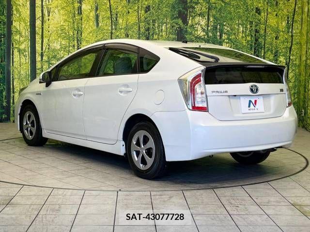 Toyota PRIUS 2012-04 247679-16