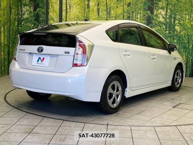 Toyota PRIUS 2012-04 247679-15