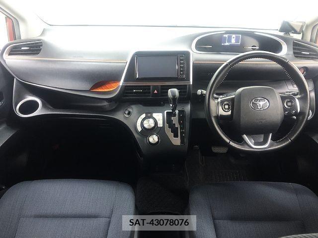 Toyota SIENTA 2017-02 329655-1