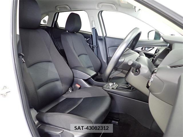 Mazda CX-3 2022-02 302063-23