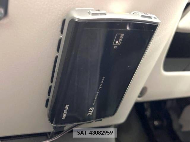 Mitsubishi EK WAGON 2013-06 300718-3
